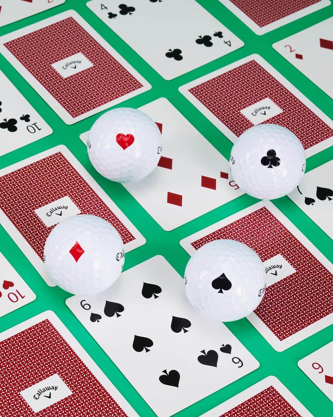 ジョン・ラームのインスタグラム：「Stack the deck in your favor♠️♣️♦️❤️  Supersoft Suits now available.」