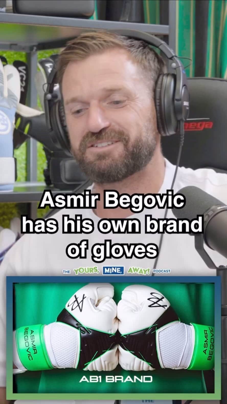アスミル・ベゴヴィッチのインスタグラム：「Speaking with @yoursmineaway @asmir1 gives an insight into why he set up his own goalkeeper brand #goalkeepers #brand #goalies #podcast #podcastclips」