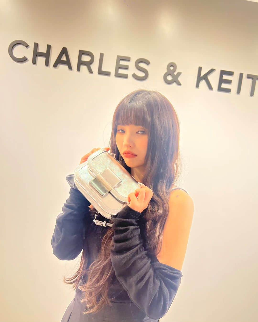 ソヨンさんのインスタグラム写真 - (ソヨンInstagram)「#광고  #CharlesKeithFW23 #CharlesKeith_KR #찰스앤키스」9月7日 23時16分 - tiny.pretty.j