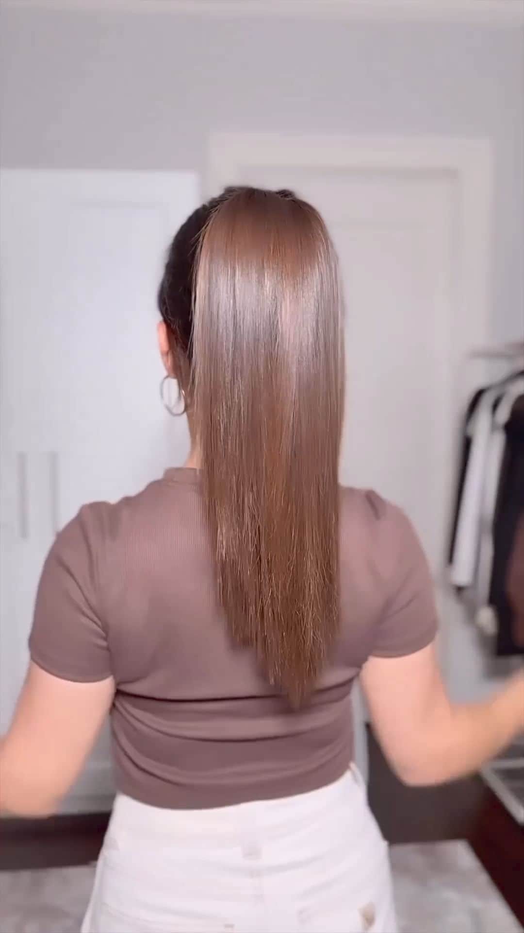 SHEINのインスタグラム：「Wanna bump that high pony to even greater heights? 😍 This might be the hair hack for you 👱‍♀️✨ @audreyvictoriax  #SHEINinspo」