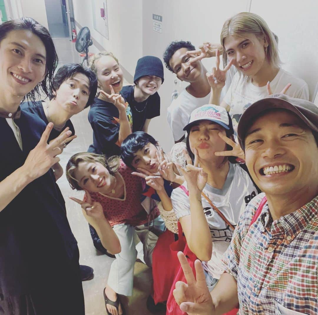 shojiさんのインスタグラム写真 - (shojiInstagram)「@daichimiura824 のツアー「over」三郷公演に行ってきました！ 激アツ、大興奮で、もう史上最高のライブでした❤️‍🔥 ダンサーもバンドも最高すぎて、何回も観に行きたいー😭 マジで最高でした！ ツアースタートおめでとうー🔥 無事に完走出来ますように🙏  #ネタバレしたい #ダメ絶対 #ちょっとだけならいいよね #いやいやダメ絶対 #1曲目はね、、、 #お前マジでやめとけ #三浦大知　#over #最高すぎる #三浦LOVE  #stkgz #シッキン #シットキングス #shoji #持田将史」9月7日 23時26分 - shoji_stkgz