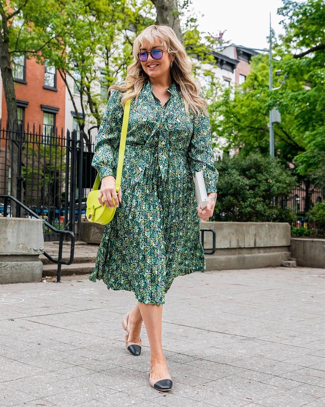 Macy'sさんのインスタグラム写真 - (Macy'sInstagram)「Be the star of #FashionWeek with our new brand, On 34th. Strike a pose because this pleated midi dress is your #fall runway staple.  📸: @chinaealexander #On34thStyle #FallStyle #NYFW  ** TODAY ONLY (9/7) ON 34TH IS 30% OFF **」9月7日 23時39分 - macys