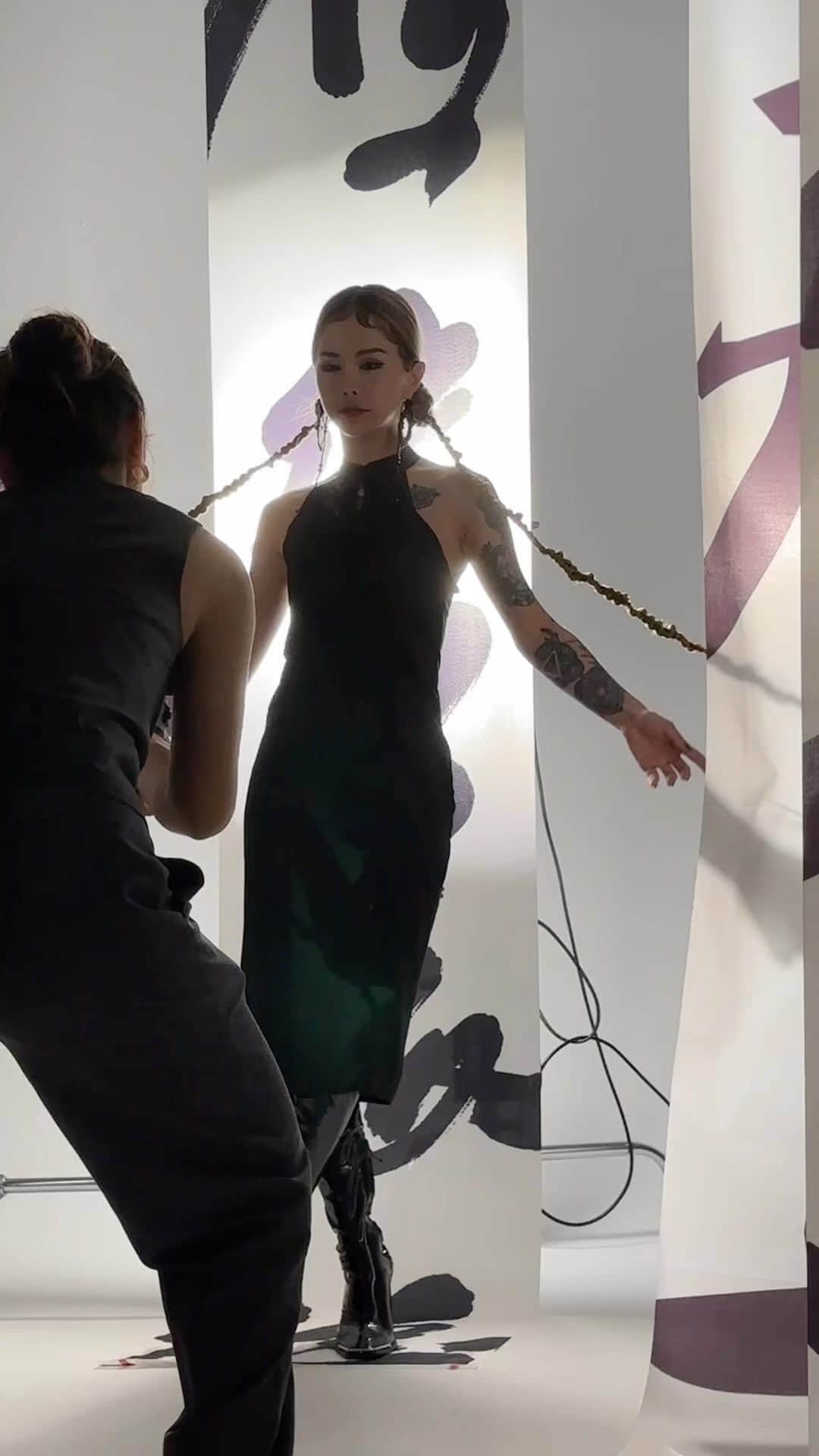 Abby Chenのインスタグラム：「我這個拖延症還是挺嚴重...四個月前的工作碎片🧩～🤣」