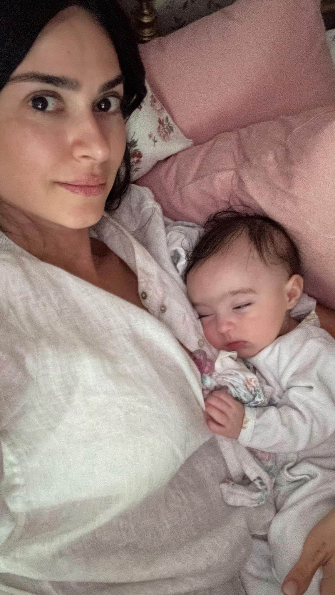 Thaila Ayalaのインスタグラム：「E aí mamães qual seria o super poder de vocês?」