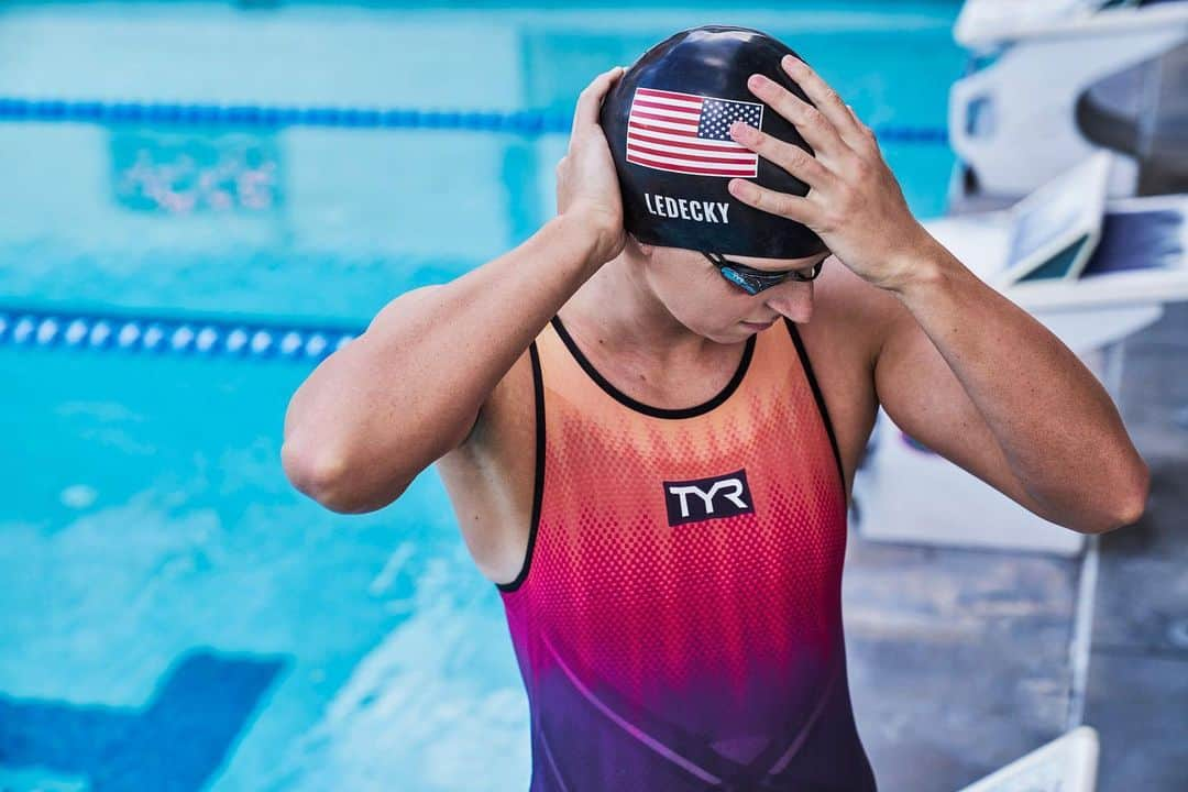 ケイティ・レデッキーさんのインスタグラム写真 - (ケイティ・レデッキーInstagram)「🚨New TYR Venzo Influx colorway has dropped! 😍 I love 💜🔥 this color combo!  Use the link in my bio to head to the @tyrsport website and you can use the code LEDECKYFGS for 🏊🏻‍♀️ free ground shipping.   #TeamTYR」9月8日 1時07分 - katieledecky