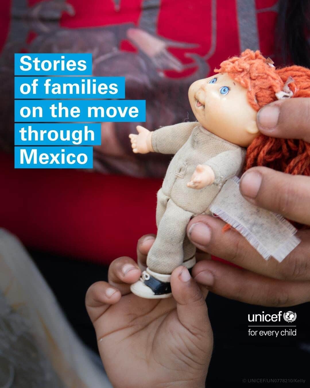 unicefのインスタグラム：「Families from Honduras, El Salvador and Venezuela share their harrowing journeys away from poverty and violence in search of a better life.  Each have received help, including accommodation, healthcare, water, nutrition and mental health services at a UNICEF-supported shelter in Tapachula, Mexico.  To protect growing numbers of children on the move through Latin America and the Caribbean, UNICEF is calling for:  ✅ Regular and safe migration pathways, including ways to reunite families. ✅ Strengthened child protection services to prevent exploitation and violence. ✅ Child-sensitive border reception, care, and services, including keeping families together. ✅ Comprehensive access to basic services such as education, water, sanitation and hygiene, health and nutrition. ✅ A coordinated regional migration and refugee response, which includes the voices of young people.  #AChildIsAChild」