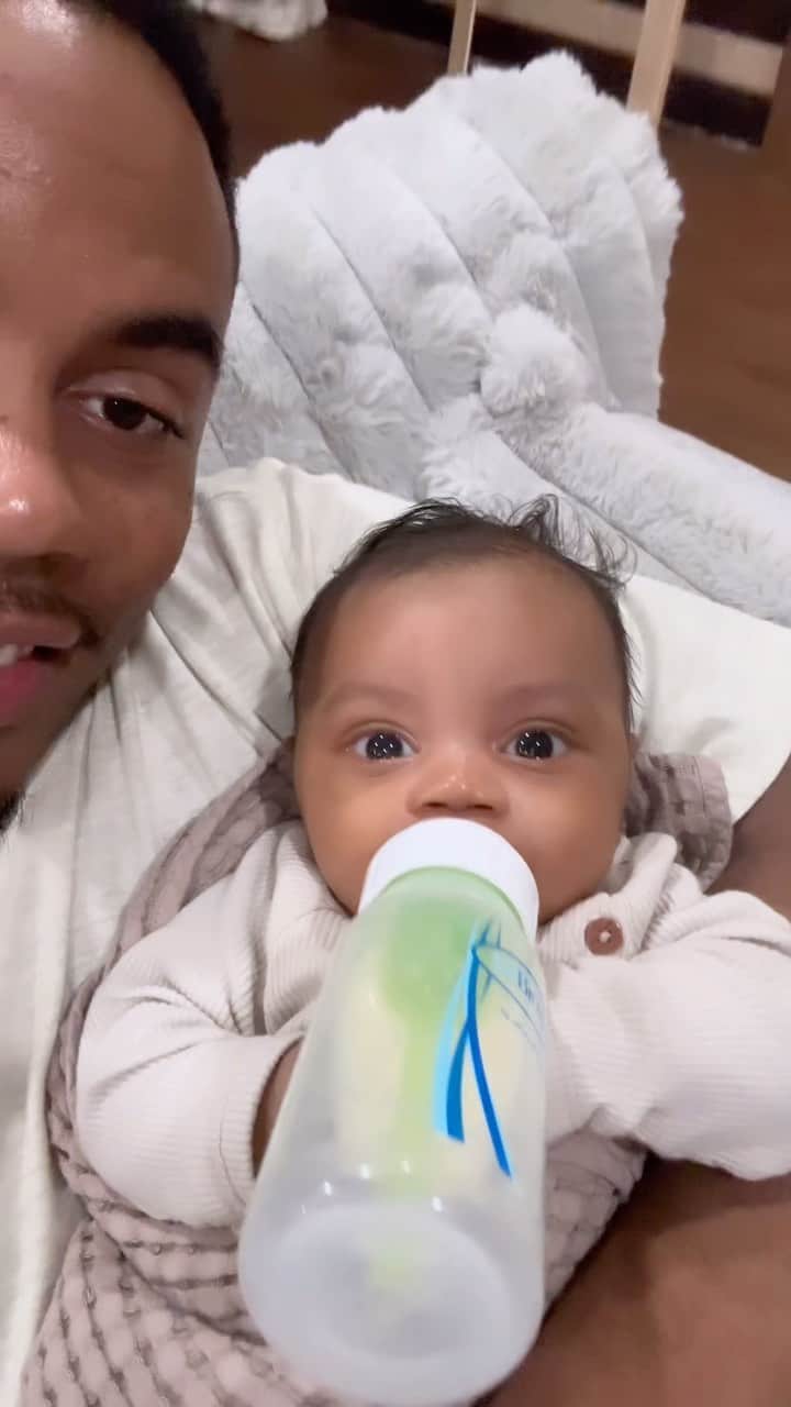 ラッシャッド・ジェニングスのインスタグラム：「That’s right son!! D. I. Y. #RashadsSon 😂 ❤️ 😍」
