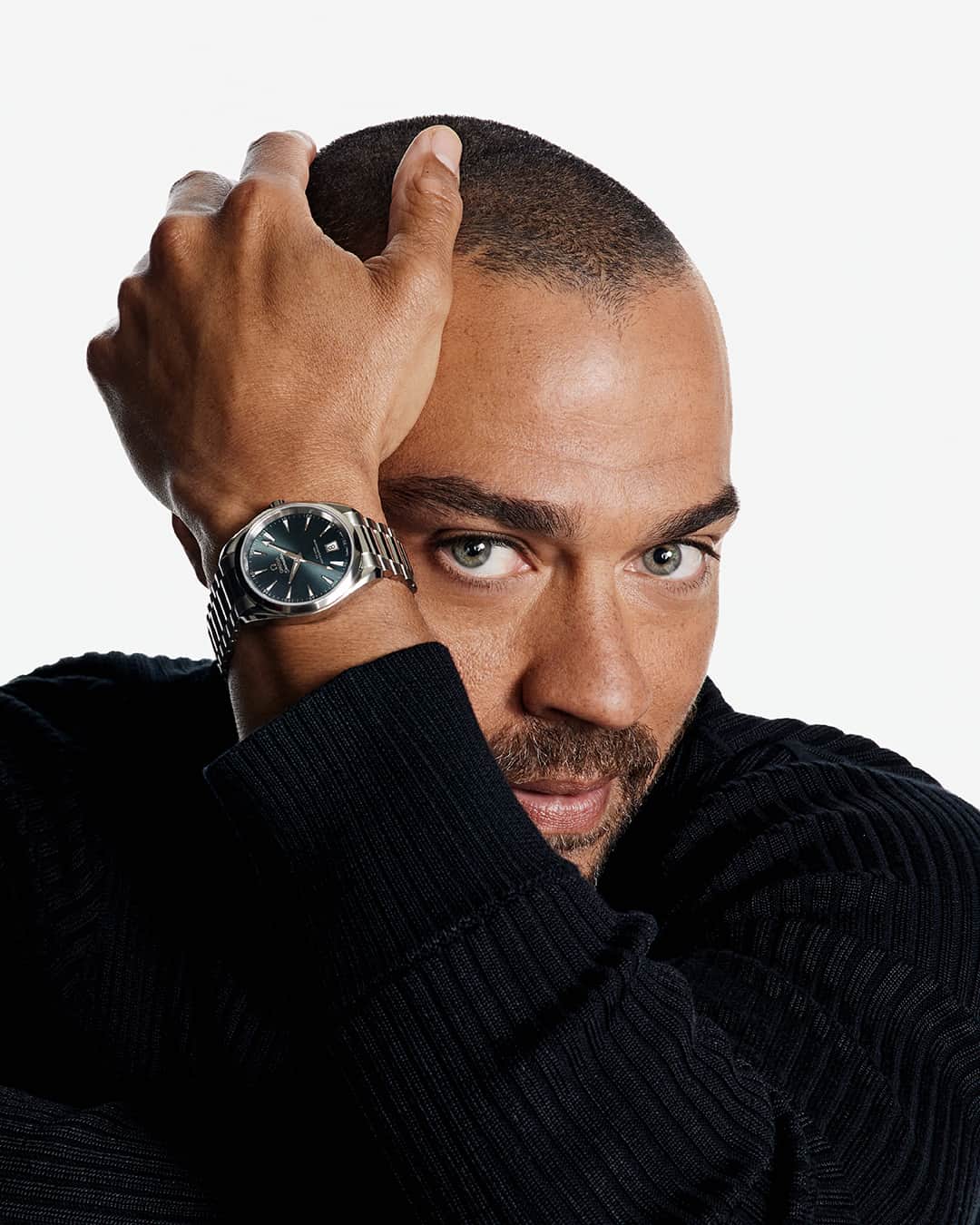 オメガのインスタグラム：「Our friend Jesse Williams showcases his choice of Seamaster. The 38 mm Aqua Terra Shades in steel with Atlantic blue dial.  Discover the watch via link in bio.  @ijessewilliams #OMEGA #Seamaster #AquaTerraShades」