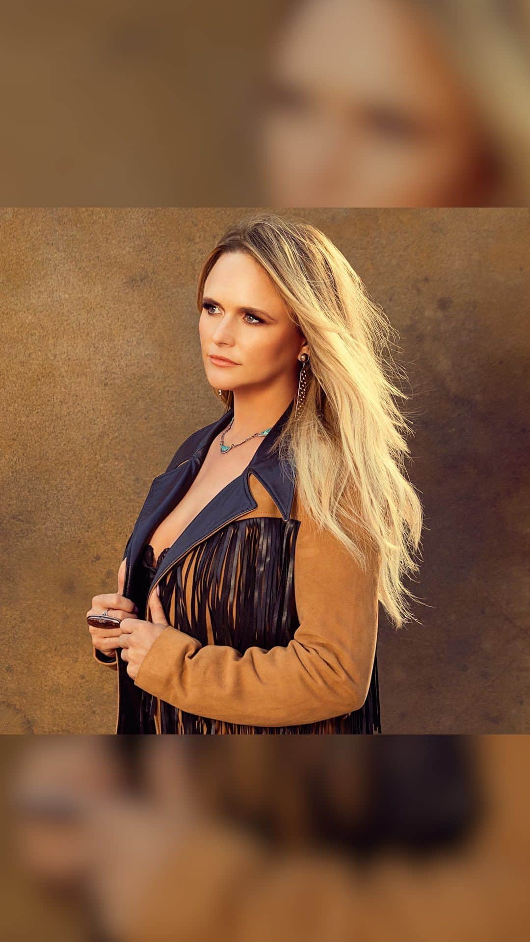 ミランダ・ランバートのインスタグラム：「“Driving Back There in My Mind” from @mirandalambert is streaming now! She talks to @kelleighbannen about recording the song for Lost & Found and her admiration for songwriters @lorimckennama, @lizrose0606, and @ifiwerehillarylindsey. Link in bio.」