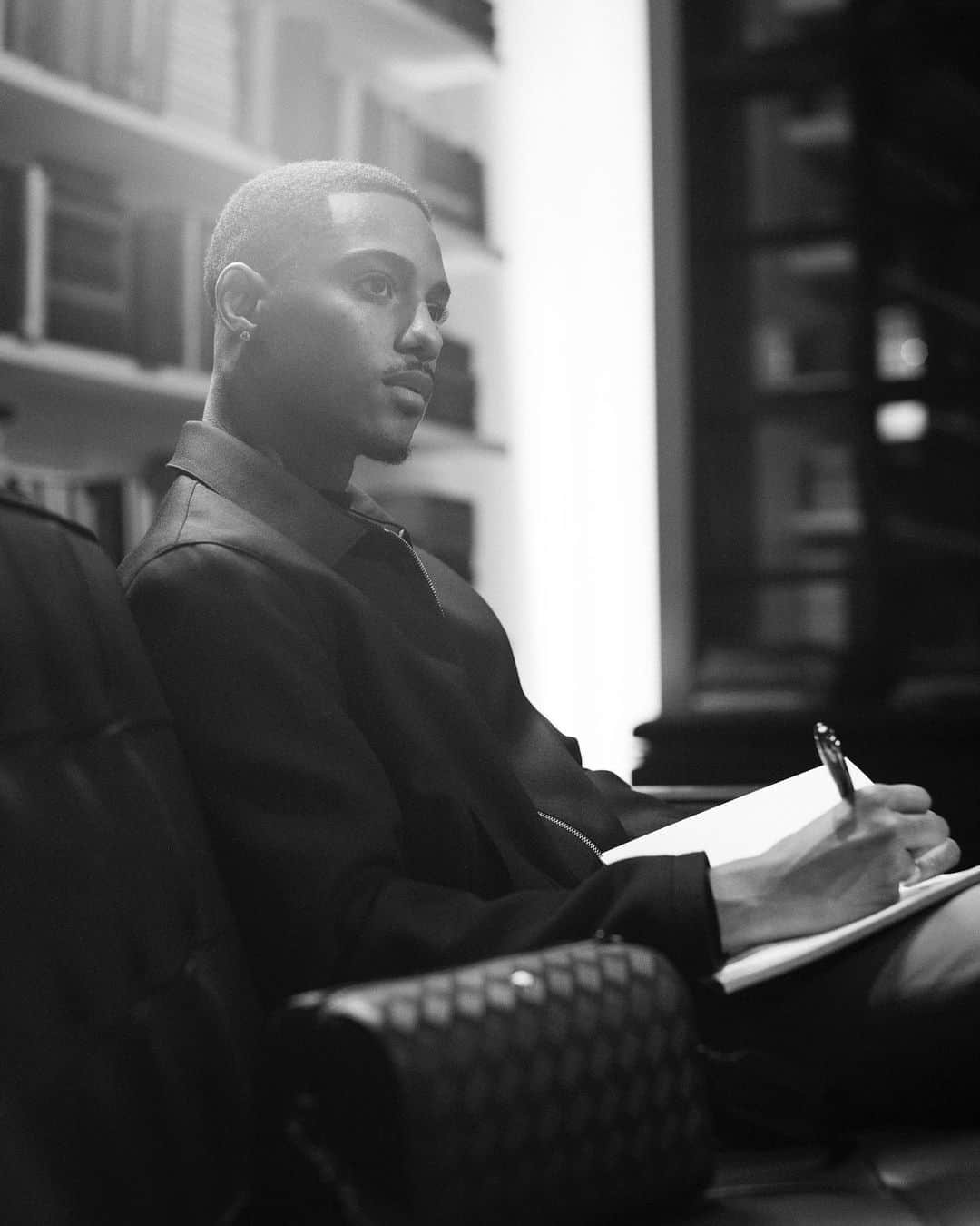 キース・パワーズさんのインスタグラム写真 - (キース・パワーズInstagram)「Thank you for the great night @MontBlanc. I truly enjoyed myself! #MontblancLibrarySpirit #InspireWriting」9月8日 3時04分 - keithpowers