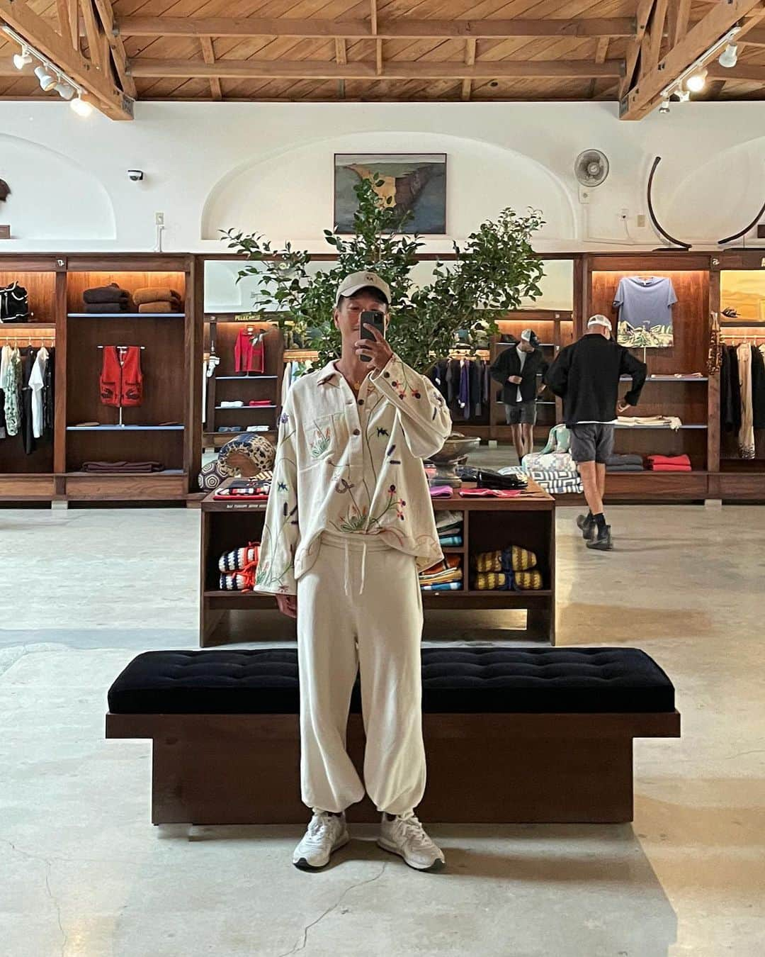 Joeさんのインスタグラム写真 - (JoeInstagram)「AT THE BODE'S SECOND STORE IN MELROSE IN LOS ANGELES」9月8日 19時00分 - joe_tokyodandy