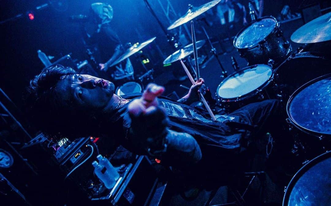 Katsuma さんのインスタグラム写真 - (Katsuma Instagram)「“RE:ADMISSION” LIVE HOUSE TOUR 2023 at 長野 CLUB JUNK BOX🔥🔥🔥  Photos @yamada_mphoto   #coldrain  #再入学ツアー #SWEETSIXTEEN」9月8日 3時26分 - katsuma_drums