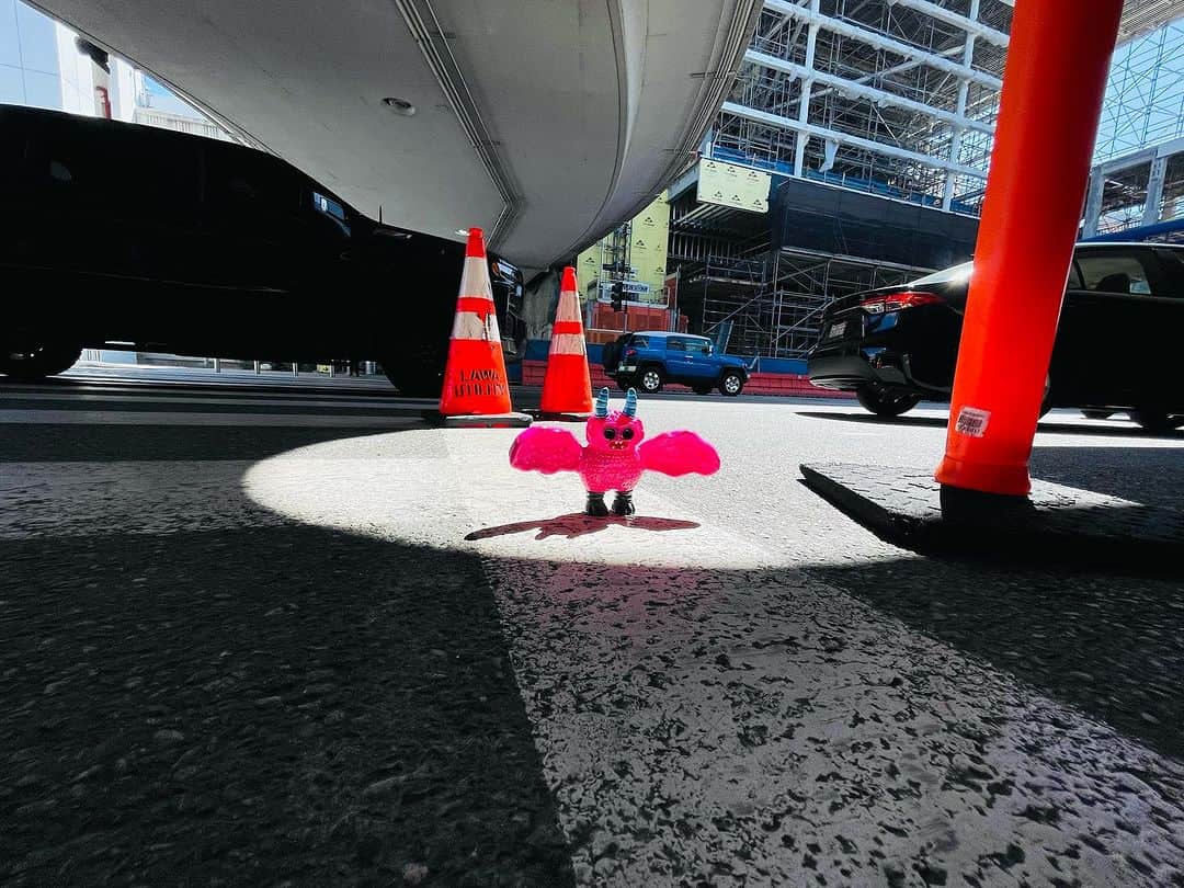 デハラユキノリのインスタグラム：「it's the first picture I took when I arrived at L.A.  #deharayukinori  #mothman」