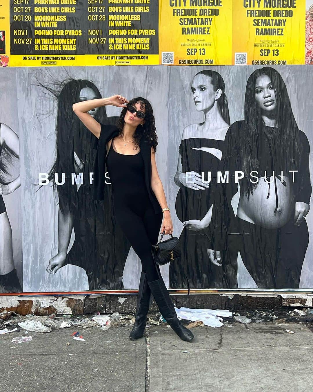 ニコール・トルンフィオさんのインスタグラム写真 - (ニコール・トルンフィオInstagram)「@bumpsuit takes NYC with our new #bumpsuitICON campaign feat. @chaneliman and @mirtemaas 🖤🖤🖤 Thank you to my team, the best team ever 🙏🏼 Photographer : @cydneycosette Photograoher Assistant @brookeholm Creative Direction : (me 🥰) Hair : @junyahair makeup : @beatbytwiggy Director : @jendarzi BTS : @alexandria.bond Collection : @alanagracefashiondesign Graphic Design : @ladykaty_」9月8日 3時45分 - nictrunfio