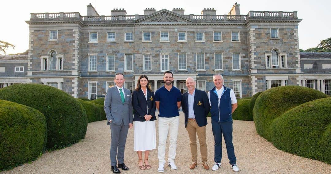 ビリー・ホースケルのインスタグラム：「Had the opportunity earlier in the week to have dinner and check out @cartonhouse.fairmont. What an amazing piece of property! I’ve been fortunate to stay at some amazing hotels over my life. This maybe the most beautiful hotel/property I’ve ever seen. Looking forward to staying at Fairmont Carton House next time I’m in the Dublin area.」