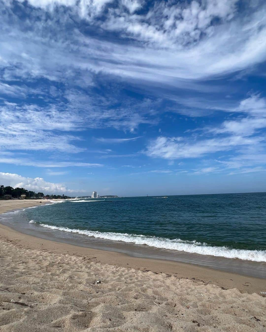 チェギョンさんのインスタグラム写真 - (チェギョンInstagram)「🌊🐬🐚👙🏖️🩵」9月8日 15時06分 - yunvely_0824