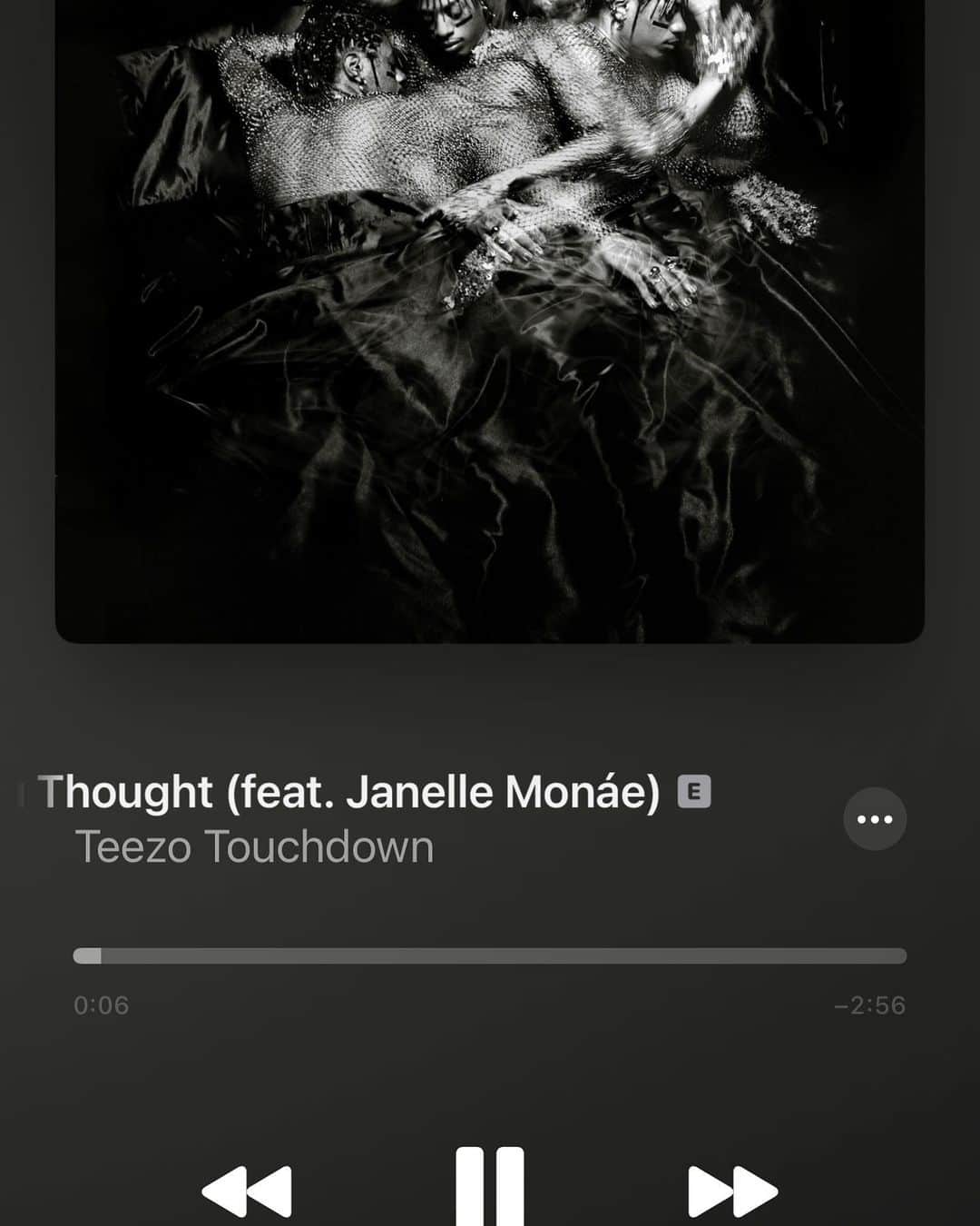 ジャネル・モネイさんのインスタグラム写真 - (ジャネル・モネイInstagram)「I heard @teezotouchdown ‘s debut album first. 😬🛸And i think It’s very special. You nailed it teez. I’m so honored to be apart.  f.a.m. go support “how do you sleep at night?” out at midnight!」9月8日 6時55分 - janellemonae