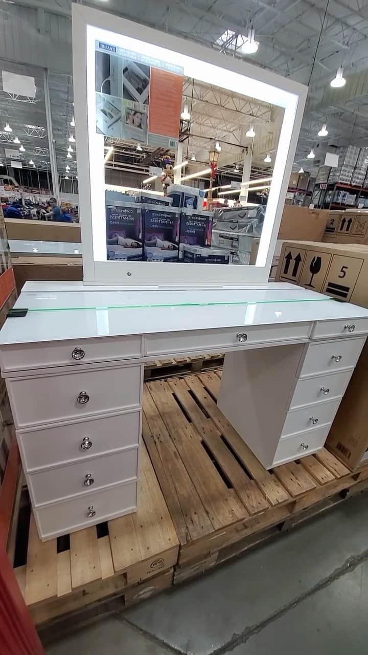 Costcoさんのインスタグラム動画 - (CostcoInstagram)「Elegance meets functionality 