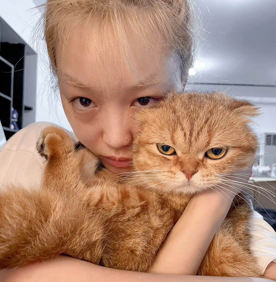 フェルナンダ・リーのインスタグラム：「😊」