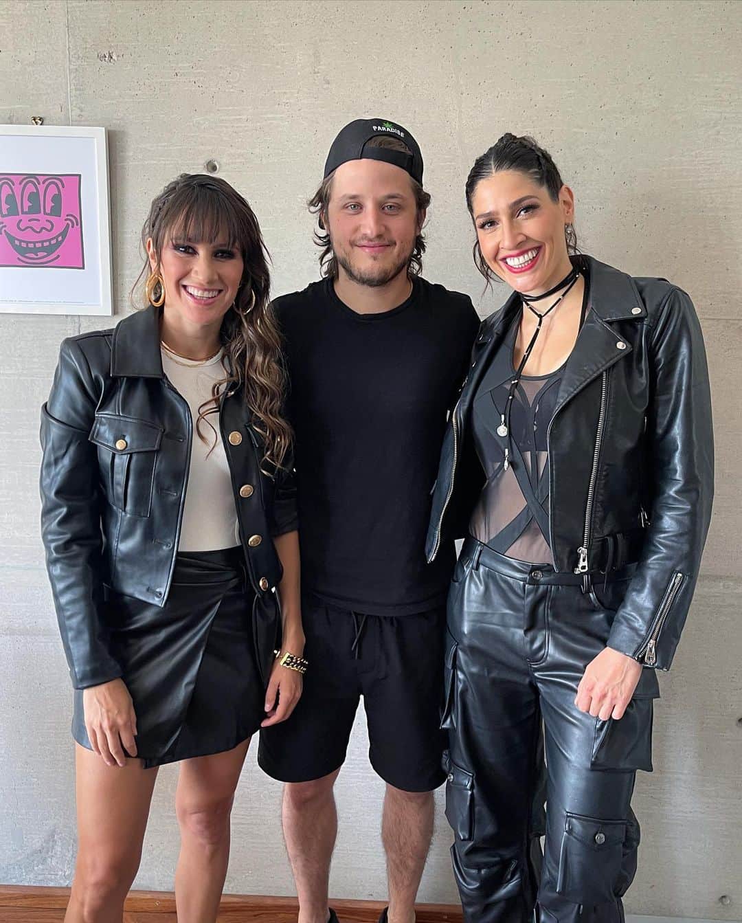 Ha-Ashのインスタグラム：「Ya está arriba el nuevo episodio de CREATIVO con @haashoficial 🔥🔥🔥  Platicamos de su vida, sus inicios, cantar en prisiones, lo que cambiarían de su carrera y muchas cosas más….」
