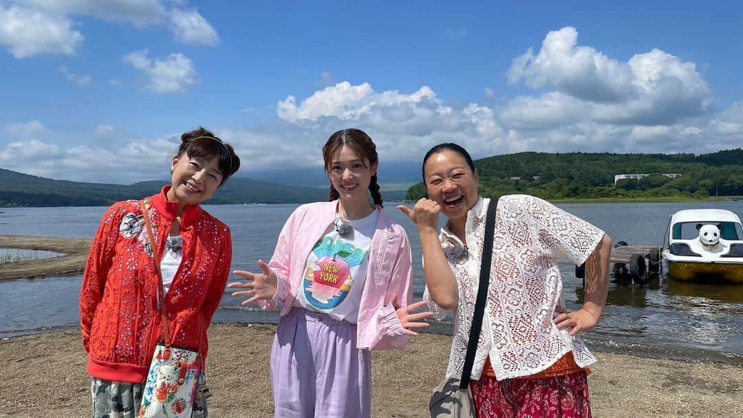 テレビ東京「土曜スペシャル」さんのインスタグラム写真 - (テレビ東京「土曜スペシャル」Instagram)「９月９日（土）夜6時30分からの #土曜スペシャル は #あさこ梨乃の5万円旅  第１３弾！   みなさま、いつもご覧いただきありがとうございます😊   今回の５万円旅は#山梨県 の#山中湖 をスタートして ゴールの甲府市にある#武田神社 を目指します！🏃‍♀️💨   ゲストには #さゆりんご こと #松村沙友理 さんが参戦！！🍎   残暑厳しい季節の旅、求めるは酒！酒！！酒！！！ 今回も飲んで飲んで飲んで楽しんできました🍻   《📣お知らせ①》 番組公式X（Twitter）を開設しました🎉 ３人からのメッセージや意気込みなどが見れますので、 ぜひ　#あさこ梨乃5万円旅　で検索&フォローお願いします✨  番組オリジナルボトルタタグが当たるかも？？  《📣お知らせ②》 #TVer ではスマホやPC・タブレットなどで リアルタイム配信で無料で番組をご覧いただけます！   #いとうあさこ #かたせ梨乃 #松村沙友理 #さゆりんご　 #乃木坂46 #山梨 #甲府 #山中湖 #武田神社 #女子旅 #旅行好き女子 #旅したくなるフォト #酒好き #５万円旅 #テレビ東京 #テレ東 #土スペ」9月8日 8時17分 - tvtokyo_dosupe