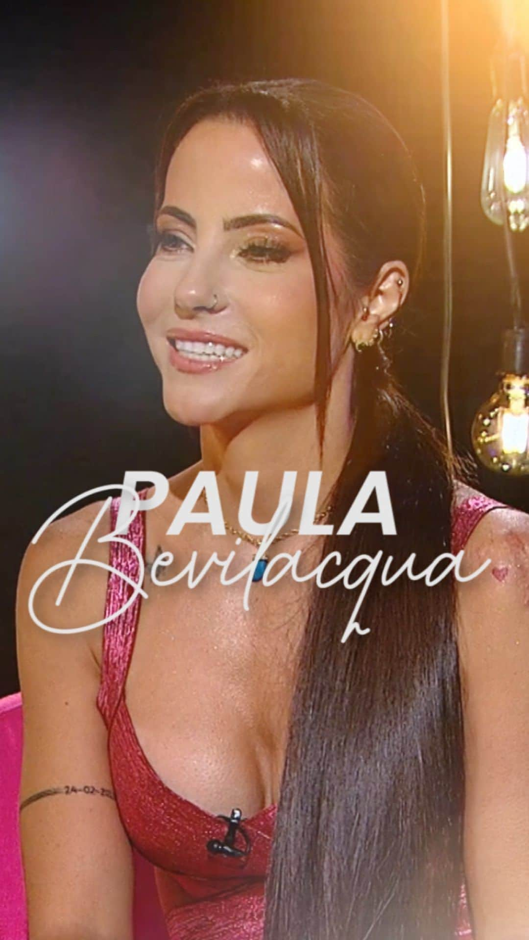 ポーラ・ベビラクアのインスタグラム：「Una historia tan real y cercana como inspiradora, que lleva el rostro de una mujer ejemplo de lo que es ser Venezolana✨  ✨Conoceremos más de cerca a @paulabevilacqua ✨  #EspecialConLy ¡Mañana a las 8pm!  Una entrevista de @LyJonaitis Producción: @soyalexislopez @floriast @dioneilaabreu   Dirección: @joelarcia   #Actriz #Venezuela #Caracas #LyJonaitis #RCTV #Novelas #LaViudaJoven #PaulaBevilacqua #FYP」