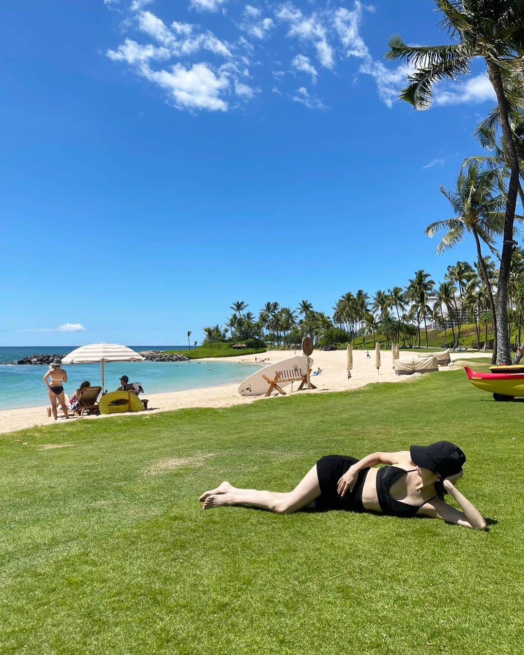 阪井あゆみのインスタグラム：「9月生まれの兄弟の誕生日旅行にきました🌺🌴 次男は11カ月で歩きはじめました🐥性格も成長スピードも全く違うから見ていておもしろい🫶🏻‼︎それぞれの生きる道を健やかに歩んでください。そのお手伝いは全力でしてまいります🤍👫  #hawaii #誕生日旅行#1歳#2歳#本当におめでとう#健やかに #家族旅行#day3#まだ続きます」