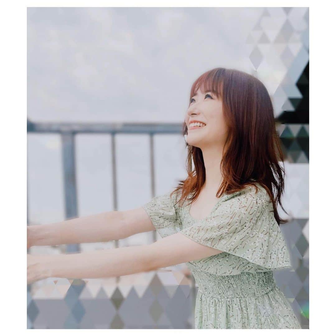 唯月ふうかのインスタグラム：「本日 お誕生日を迎えました💐 沢山のお祝いメッセージありがとうございます!! コメントやDMなど、全て読んでます!! その言葉一つ一つが、とっても嬉しいです！！ 朝から幸せ😚 応援して下さっている皆さんに恩返しが出来るよう、これからも自分らしさを忘れずに進んでいきたいと思います！！ 毎日健康で、笑顔多い充実した歳になりますように💫   #birthday  #september   #誕生日  #🎂  #唯月ふうか」