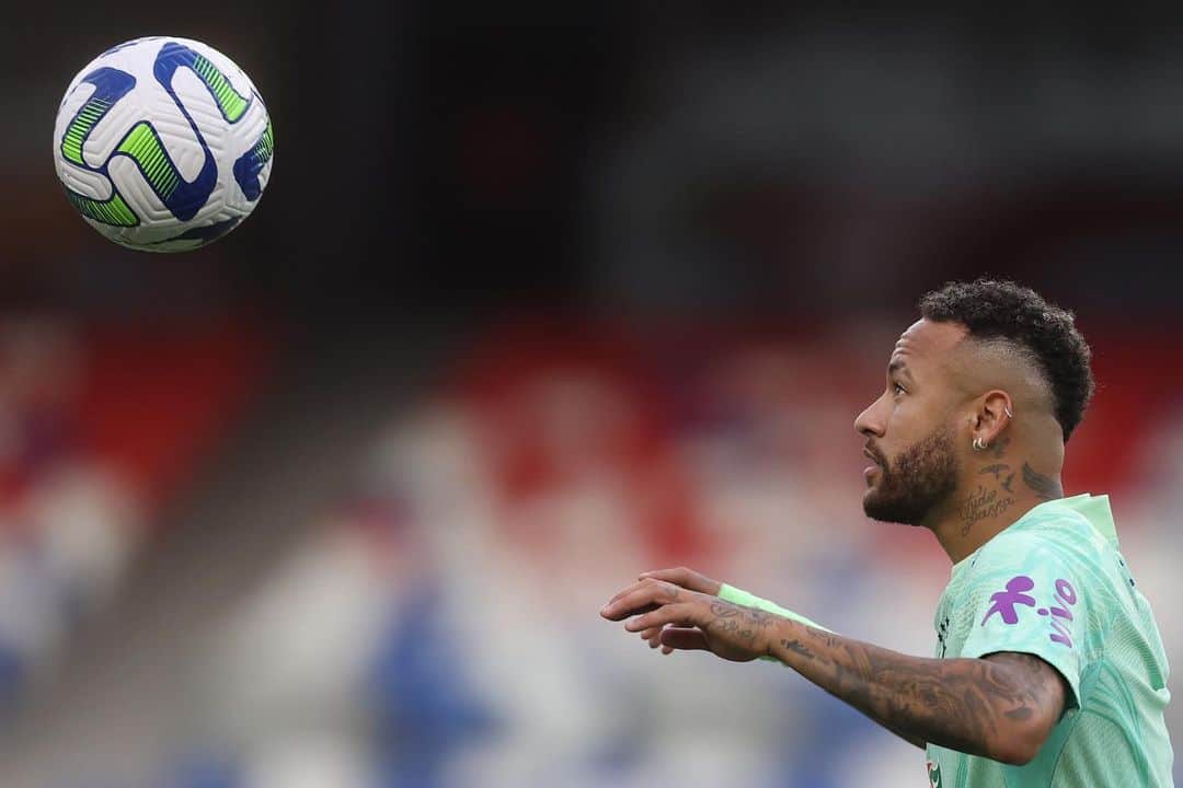 ネイマールさんのインスタグラム写真 - (ネイマールInstagram)「Prontos pra amanhã 🇧🇷❤️」9月8日 11時45分 - neymarjr