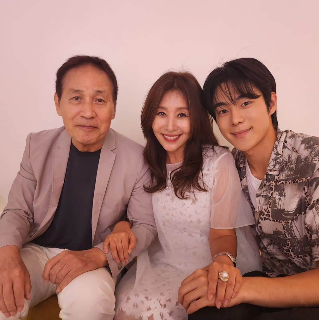 チェ・ミョンギルさんのインスタグラム写真 - (チェ・ミョンギルInstagram)「😍😍😍  #반가운만남❤️  #소중한일상❤️」9月8日 11時42分 - myungchoi1111