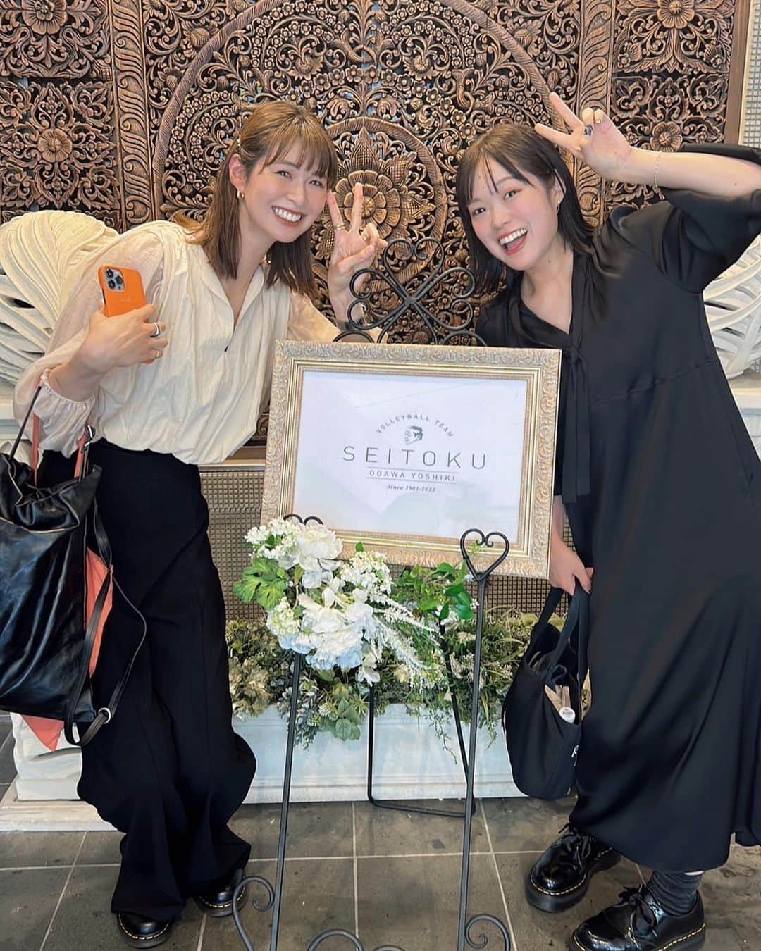 木村沙織のインスタグラム：「. 写真がたくさんありすぎるのに 肝心な小川先生との写真は最後の写真のみ☺️🥂 . . #下北沢成徳バレー部」