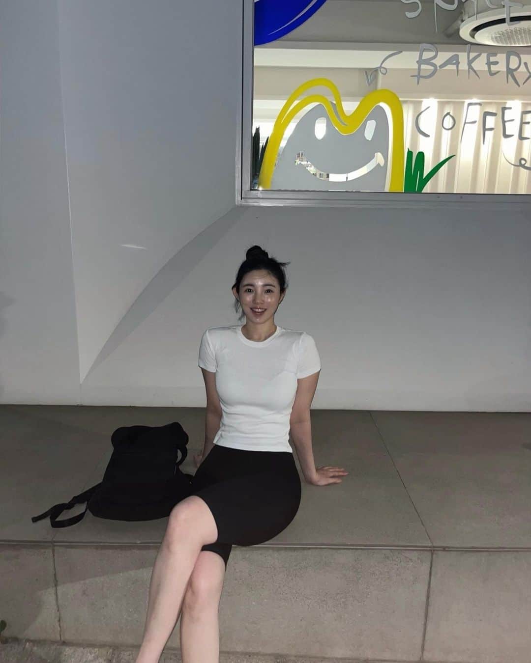ユ・スンオクのインスタグラム：「여름이 끝나갈 무렵에 올리는 올여름 첫 피드 🤡」