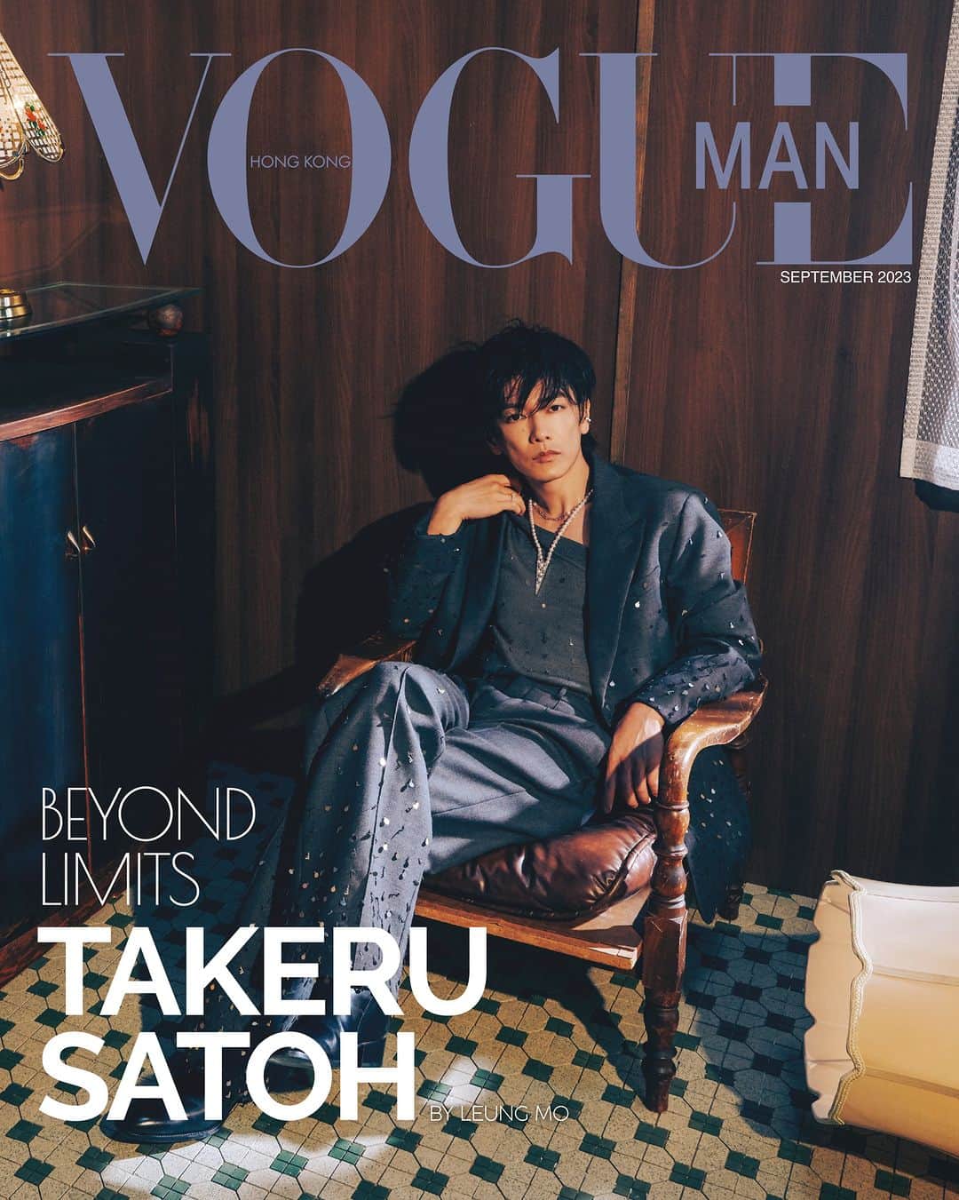Mikimotoのインスタグラム：「Actor, Takeru Satoh, adorned in Mikimoto on the latest September issue of Vogue Man Hong Kong (@voguehongkong).   Photographer: @leungmo Creative Direction and Stylist: @jackysouffletam Talent’s Stylist: Hidero Nakagane Set Designer: @wvictorwt Assistant Set Designer: @chsric Set Design Team: @kumwtong, @bryan_lsy, @htchau_ ,　@jack.lc Fashion Assistant: @kazlam333, @ps.pris,　@harrod___ Hair Stylist: Eito Furukubo Talent: Takeru Satoh Location: @thenewstudio_hk  #MIKIMOTO #ミキモト #TakeruSatoh #佐藤健 #VogueManHongKong」
