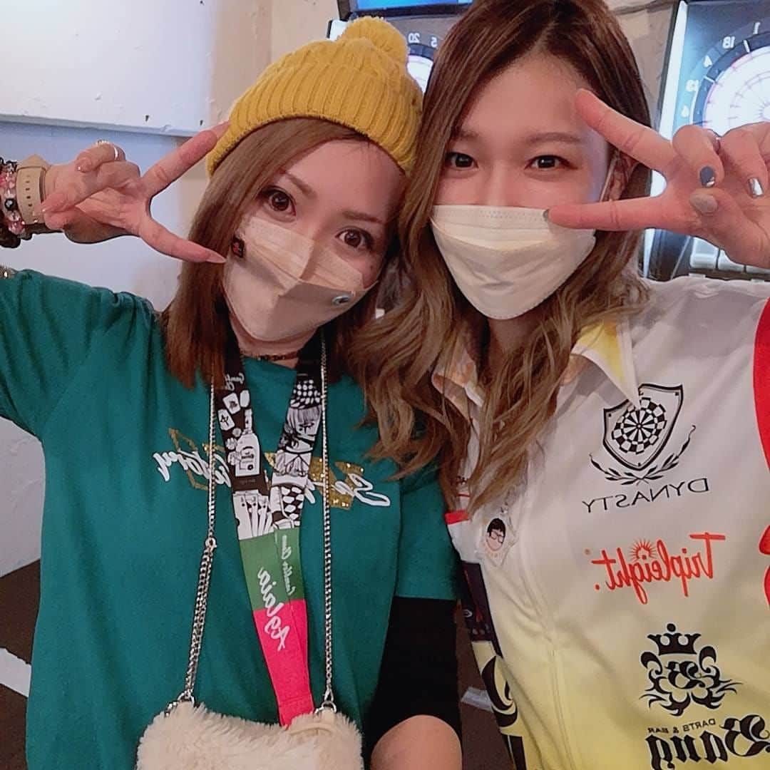 佐々木沙綾香のインスタグラム：「【お知らせ】 9月18日祝日、10月9日祝日 スポカズにて愛ちゃんplayerday❤  スタッフ、てっちゃん&さぁや🥳 (たぶんなぎちゃんも)  13～19時 たこ焼き&串カツ&おつまみ食べ放題𝐩𝐚𝐫𝐭𝐲🎉 5000円(チャージ込)🐙  食べ放題は18時までで焼く&揚げるは セルフです🤩 ダーツ&トーク&フードで楽しもう🥰  人数把握したいので、この2日間は 完全予約制にします✨ 定員制限も作りますので 参加したい方は連絡下さい❤」