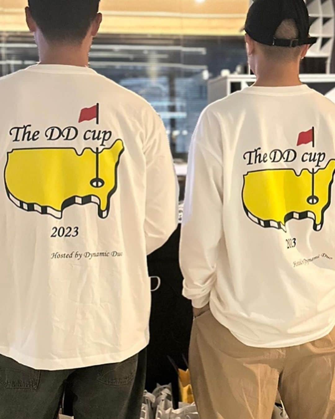 ゲコのインスタグラム：「뷰리 라는 단어로는 부족했던 제1회 다듀컵🏌🏻🏌🏻‍♀️ 집행위원장 김재황님 @djfriz 수고 많으셨고 우승자분들 축하합니다🏆  #다듀컵  @ntplab_official  @45g_official @volvik_korea @parasuit_official  @gombooin @cellimed_office @mimiwor @hyunmiwa  @unknown_diner @social.green.club @LUXRIP  @social.green.club @sarangbangseoul @romaro_korea @malbongolf.kr @baembae_klutch @babymetalandmore @sisleyparisofficial @thomotoday @yankie1999 @sisleyparisofficial @pan_gyo_golf_fitting  @newerakorea @find_hannam」