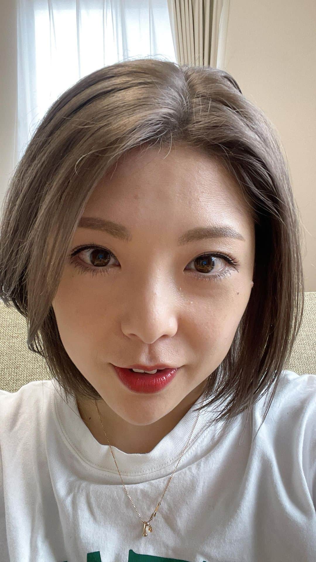 のインスタグラム：「突然のインスタLIVE🤭✨  最近の小川のことをゆる〜い感じで話してみました🤓」