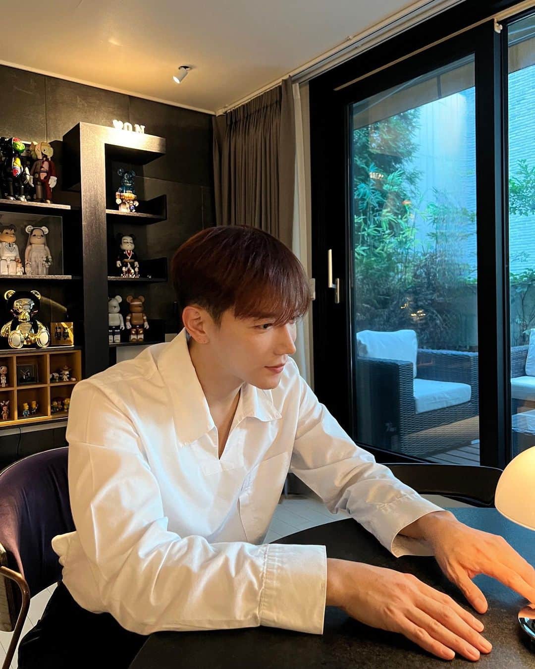 ジュンス のインスタグラム：「6년만의 가을 🍁 내일 만나러 갑니다 👦🏻」