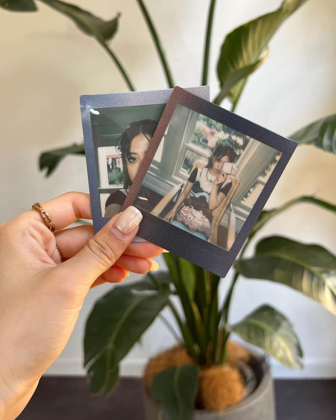 eillさんのインスタグラム写真 - (eillInstagram)「📷🤍 @cheki_instax ❤︎  写真とインタビュー記事公開中！  #チェキ」9月8日 14時07分 - _eill_