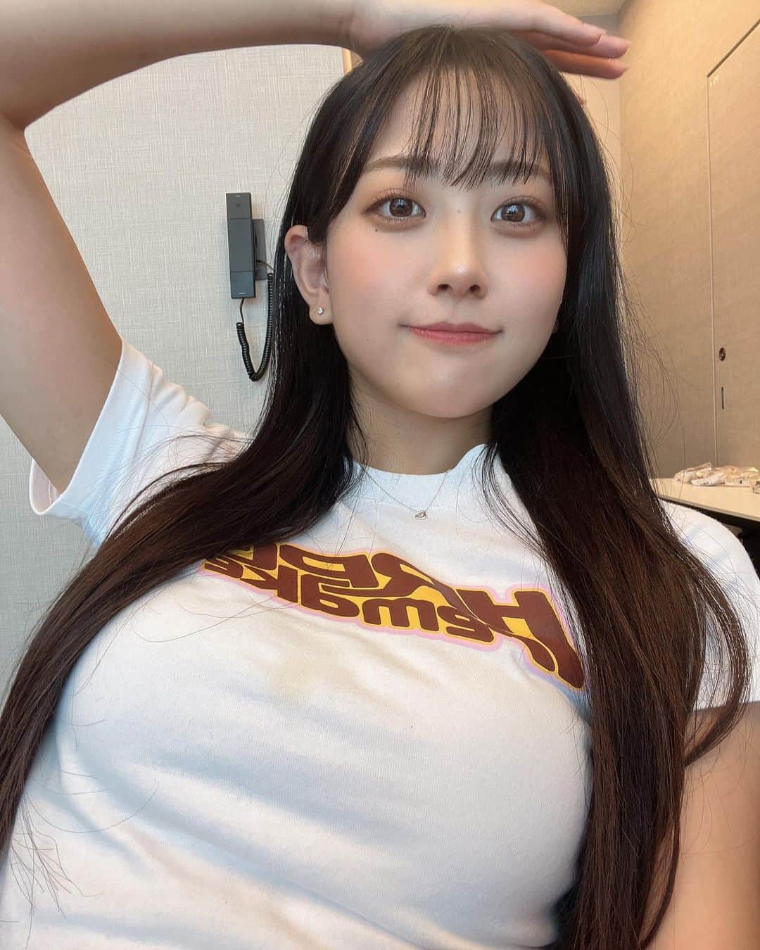のインスタグラム：「. この前LOFTの展示会にお邪魔した🫰🏻 ロフトコスメフェスティバル💄 私が行った2023AW-1st- で10年目だって👀 全国のロフトとネットストアで開催👏🏻💓  これを機にもっと美容に目を向けようと思ったよ、、 沢山説明も受けて為になりすぎた❗️  お気に入りはcoconeとBrainSleep 入浴剤とシャンプーはお風呂嫌いが治りそうだし リラックスバスタイムの大事さがわかって ちゃんとしなきゃなって思った😂  #ロフト展示会 #ロフトのコスフェス  #ロフトコスメ #pr」