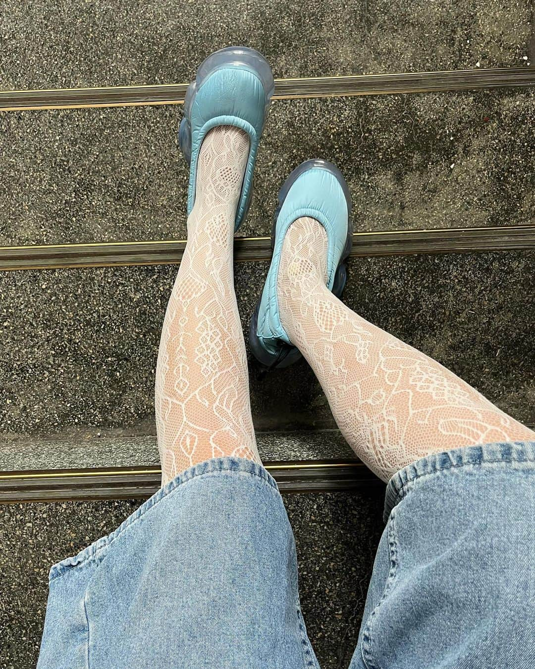 Mio Nagaiさんのインスタグラム写真 - (Mio NagaiInstagram)「. 届いた👟💙  #grounds」9月8日 14時20分 - mio_nagai68