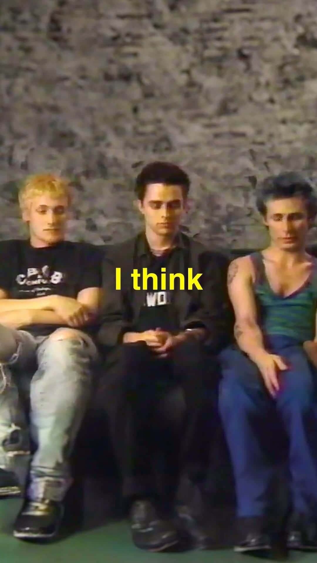 Green Dayのインスタグラム：「@mikedirnt speaks the truth! #Dookie30」
