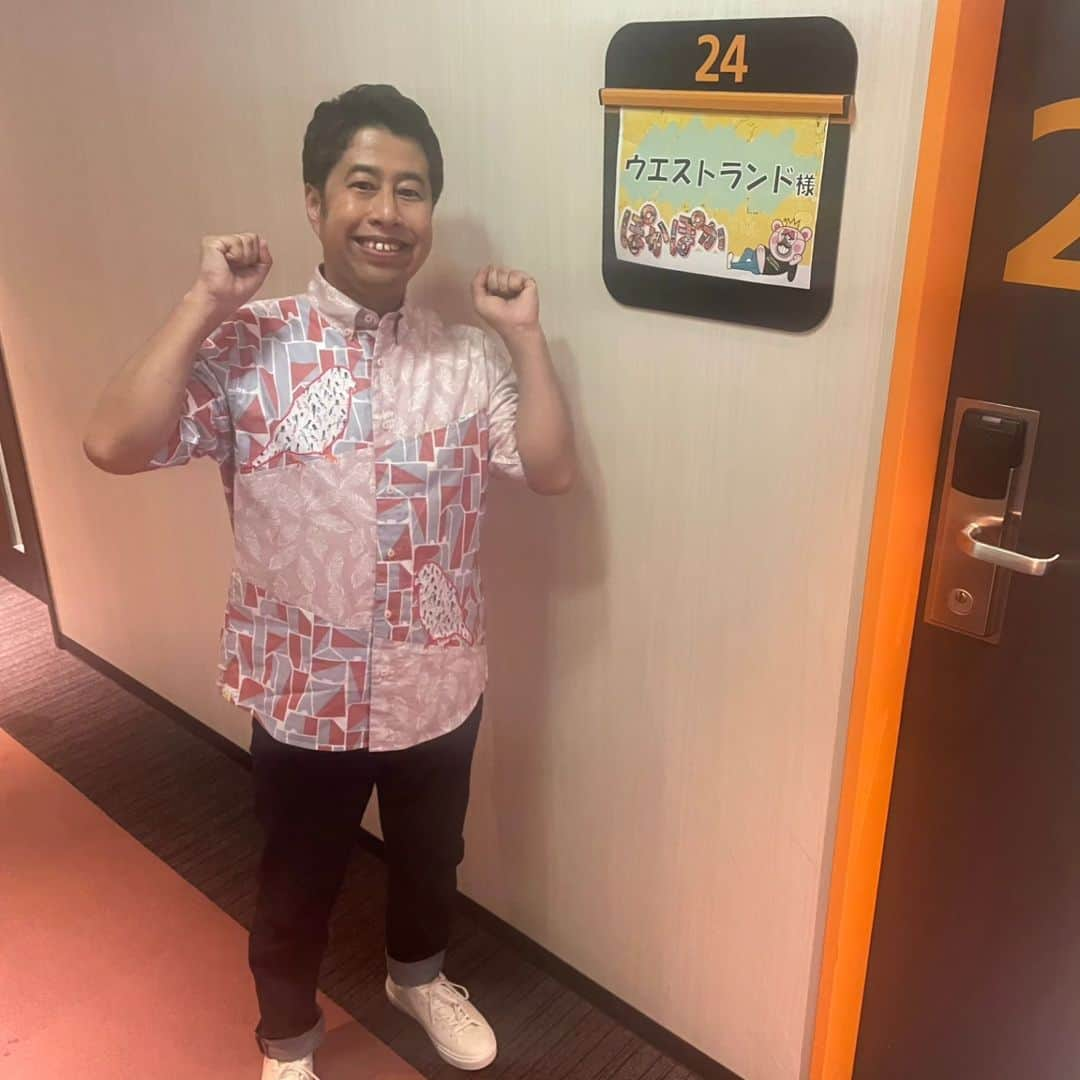 井口浩之さんのインスタグラム写真 - (井口浩之Instagram)「素敵衣装。  #ウエストランド #衣装 #素敵衣装」9月8日 23時59分 - westiguchi