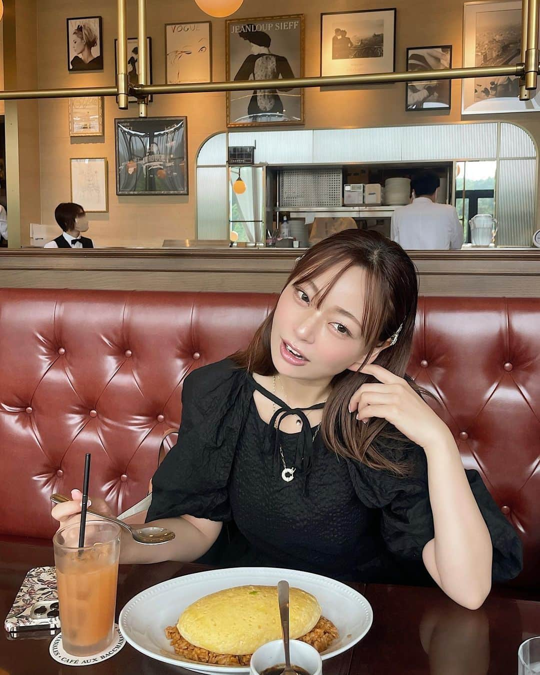 Yuuki mimuraさんのインスタグラム写真 - (Yuuki mimuraInstagram)「#PR ⛓️⛓️✨  今日のコーデ🖤🐈‍⬛ 黒のワンピースだったので アクセサリーはキラキラ系で…💎  @crafty__official 様よりいただいた キラキラのネックレス💫  合わせやすくてお気に入り💫  お洋服は @jillbyjillstuart_official  バッグは @loewe  雨だったのでブーツで💦 @fitfit_official_   #crafty #クラフティー #PR#アクセサリー#ワンピース #ootd #outfitoftheday  #fashion#dress」9月9日 0時12分 - u0829u