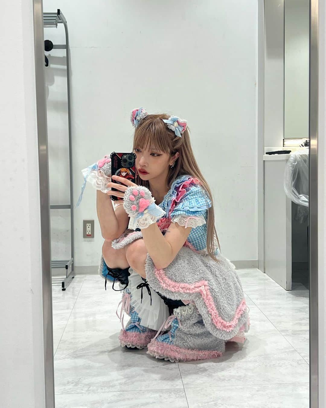 のインスタグラム：「かなのちゃんの生誕祭に悪魔のキッスとして出演しました 誕生日おめでとう。」