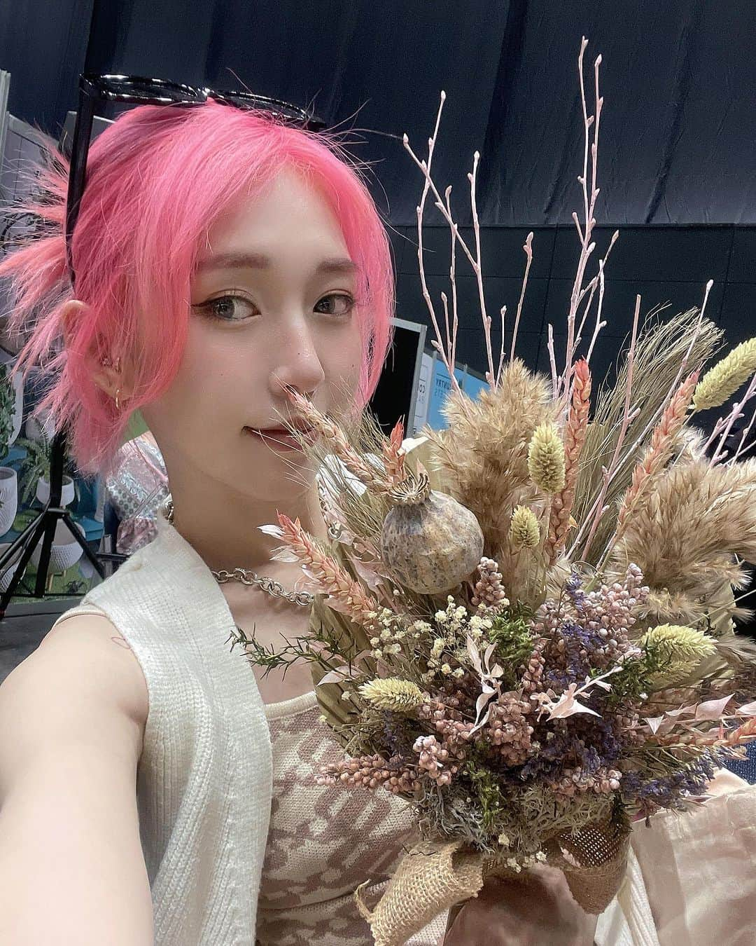 Eva Cheung☆さんのインスタグラム写真 - (Eva Cheung☆Instagram)「First time attending dried flowers arrangement workshop ～A lot of fun💐💕」9月9日 0時45分 - eva_pinkland