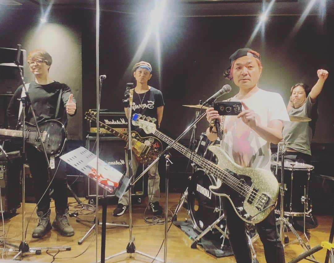 古閑裕のインスタグラム：「ROCKET Kロケケー約1年ぶりのリハ！かなりイケてた笑！新曲やります。9/17 TOKYO CALLING 17:30下北沢シェルターです。」