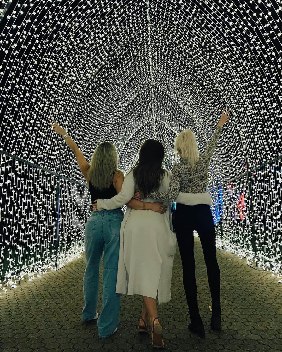 のインスタグラム：「✨Happy Friday ✨」