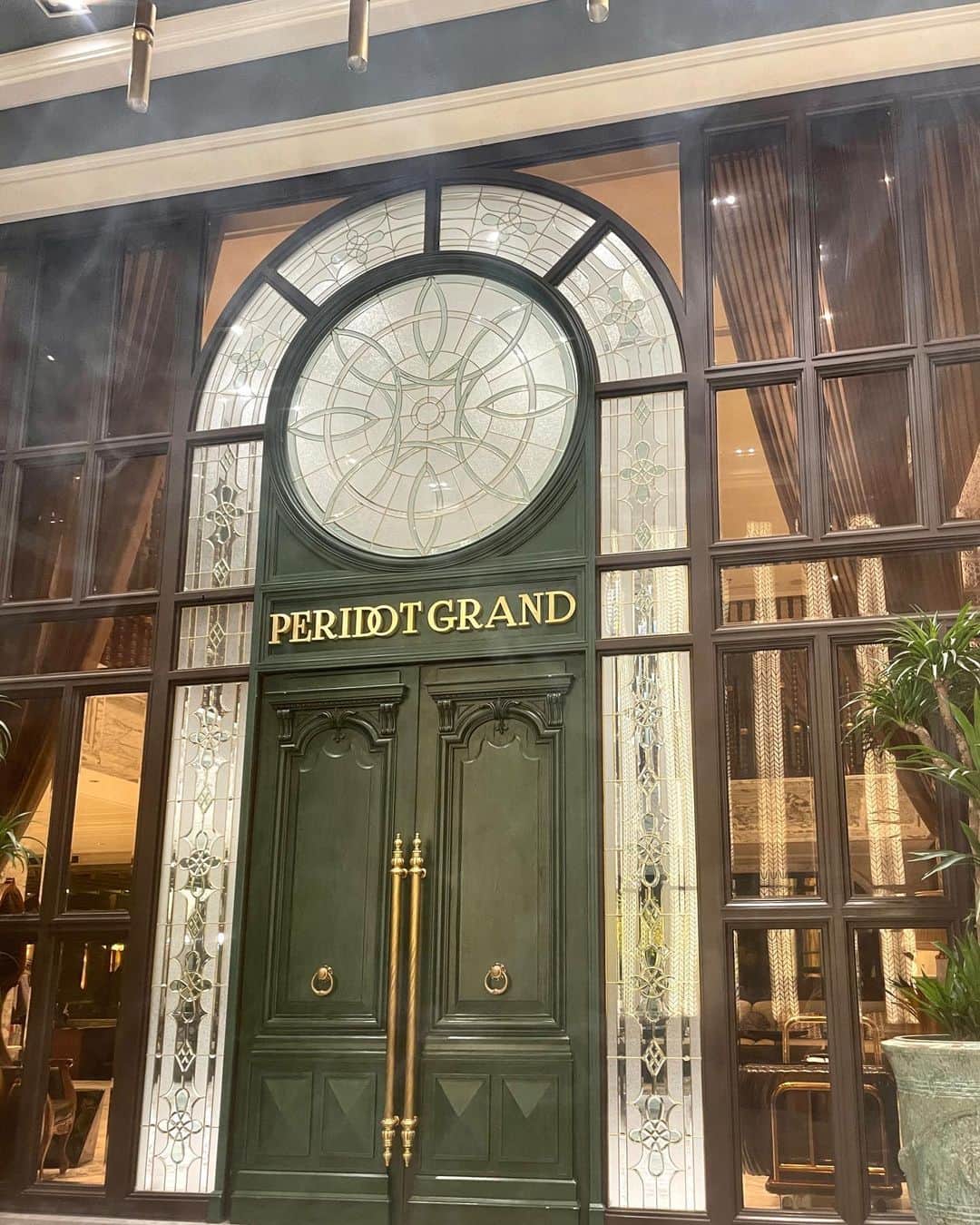 _lulushuさんのインスタグラム写真 - (_lulushuInstagram)「Ƹ̵̡ใƷ˙·.¸¸.ʚῖɞ¯¨'*·~🎀 🏨Peridot Grand Luxury Boutique Hotel🌙🇻🇳 ﾎﾃﾙの人も部屋もﾌﾟｰﾙもﾌﾟｰﾙにいる人も全部最高すぎてﾍﾞﾄﾅﾑ行ったのに一生ﾎﾃいたʚ̴̶̷̆_ʚ̴̶̷̆⸝⸝✨ 次行った時もまたﾏﾃｨｰﾆ🍸一気しようとおもう¡」9月8日 17時06分 - liuli.o