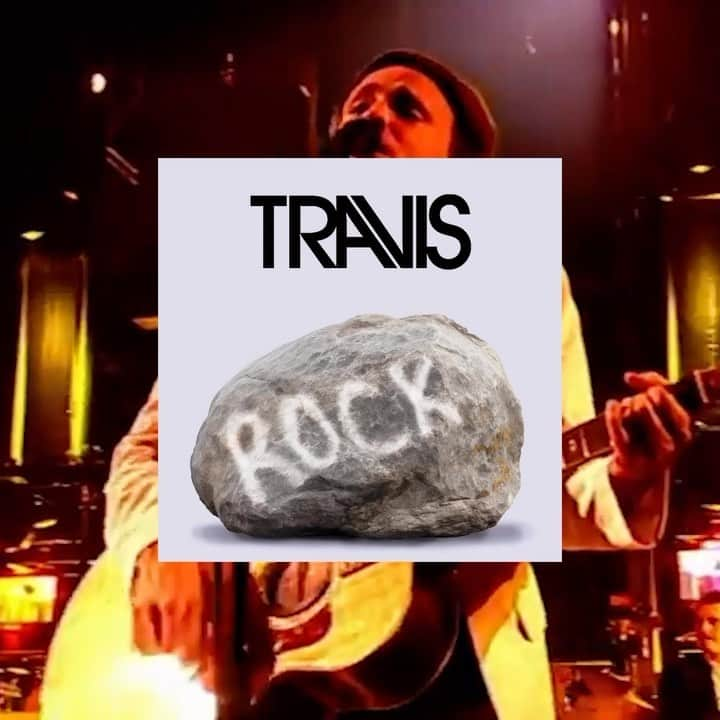 トラヴィスのインスタグラム：「Fran curated this ‘Travis Rock’ playlist especially for you. Happy Friday! 🎸   Tell us which are your favourite tracks!  Stream now, link 👆🏻👆🏻」