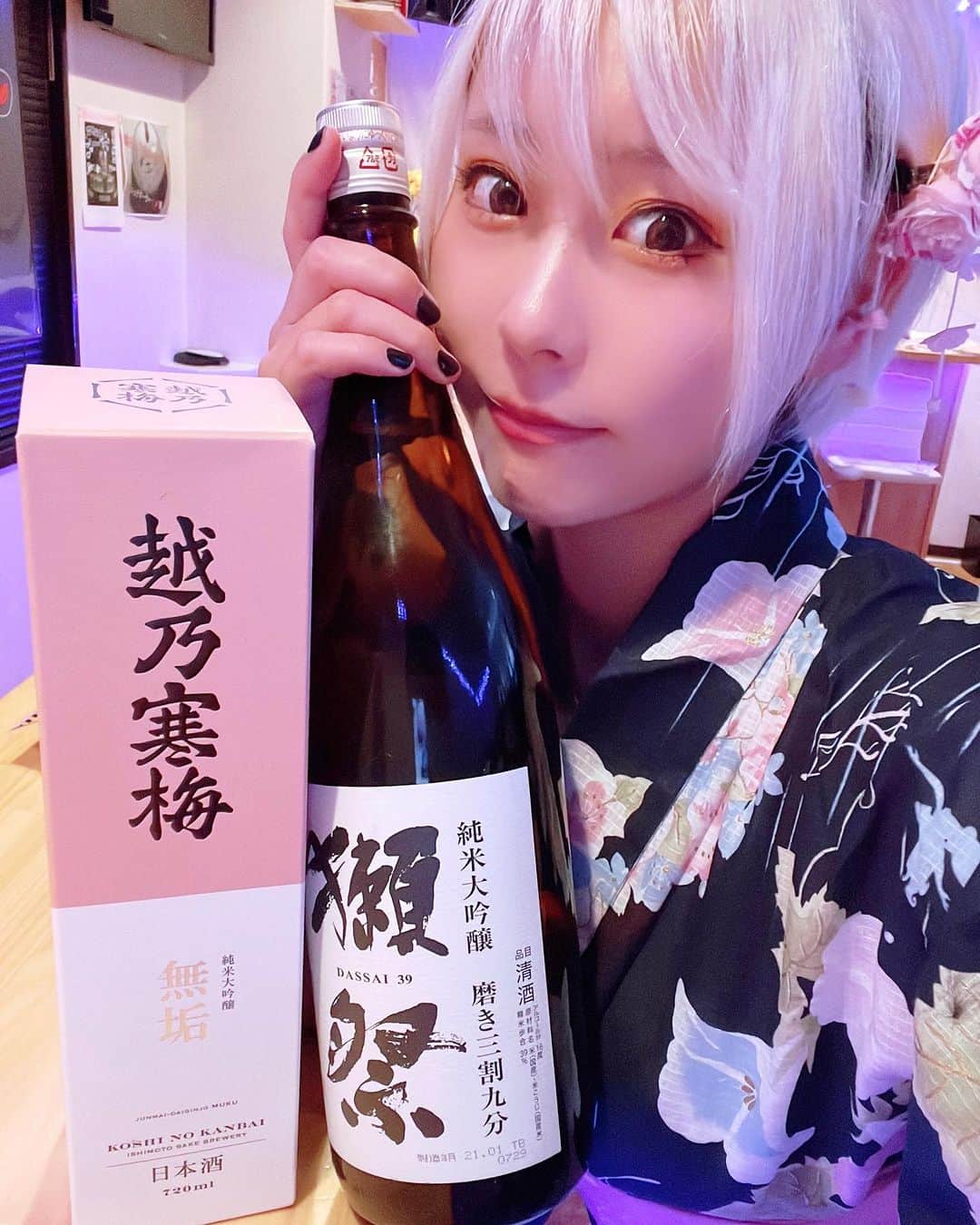 塚田綾佳さんのインスタグラム写真 - (塚田綾佳Instagram)「9/17(日)17:00～23:00  #スナックあやぽん 開催❣️  舞台 #浦河2023 感謝価格！ 1時間 5,000円 (飲み放題+チャージ込+おつまみ付き❤︎)  通し割引なんと1,000円引き!!✨  午前中はライブ OTA音 があるよ！ ライブのあとは日本酒祭りやるぞꕀ⋆！🍶🥰❣️  前回は #獺祭 飲みすぎて記憶がありません🧑‍🦱 今回は何の日本酒かなぁꕀ⋆？💓  🏠東京都江戸川区船堀1-7-6 夢ビル6F ガールズバーreve  ご予約ayaka@zone-n.com またはDM、配信で教えてね❣️  ー #あやぽんbar #ガールズバー #船堀 #スナック #ガールズバー船堀 #日本酒 #ガールズバーreve  #彼女とデートなうに使っていいよ #SNS用レンタル彼女 #SNSレンタル彼女 #金髪ショート #塚田綾佳 #あやぽん」9月8日 17時14分 - tsukada_ayaka